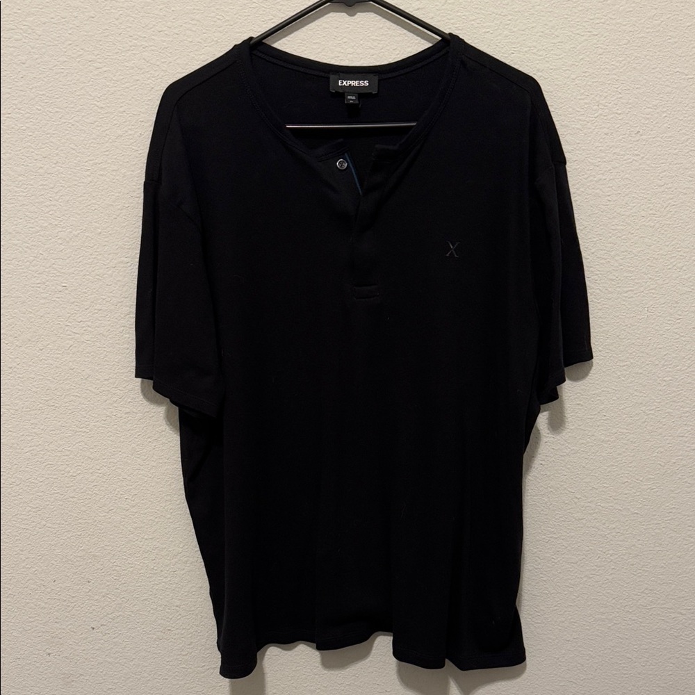 Express Men's Classic Black Short Sleeve Tee